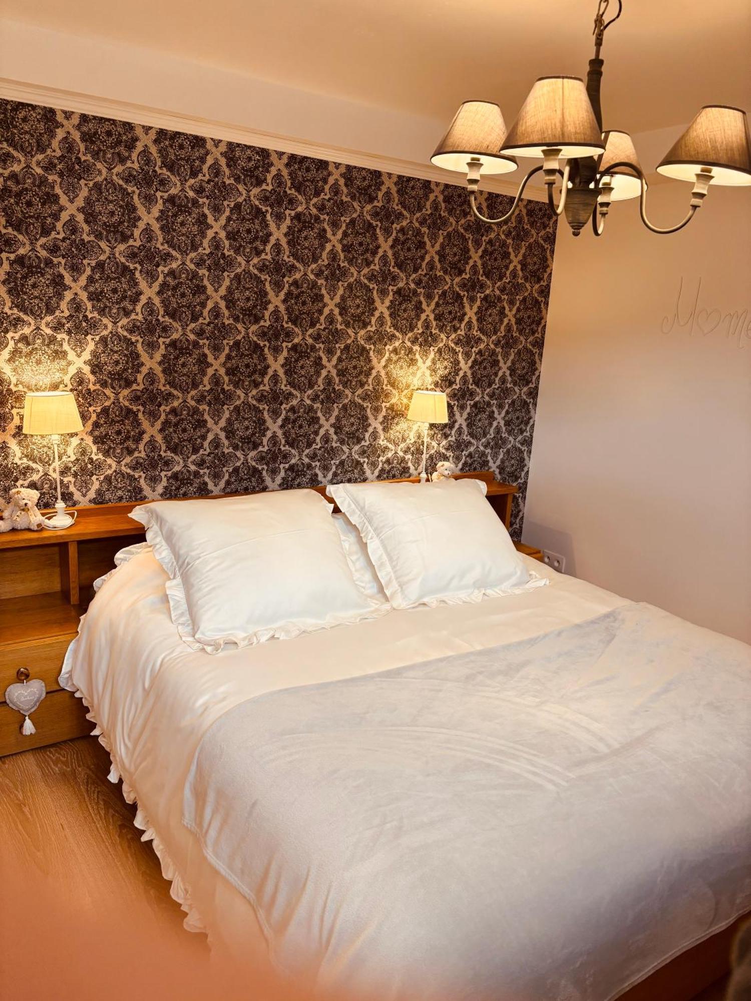 Au Refuge Du Speleo Bed & Breakfast Hotton Luaran gambar